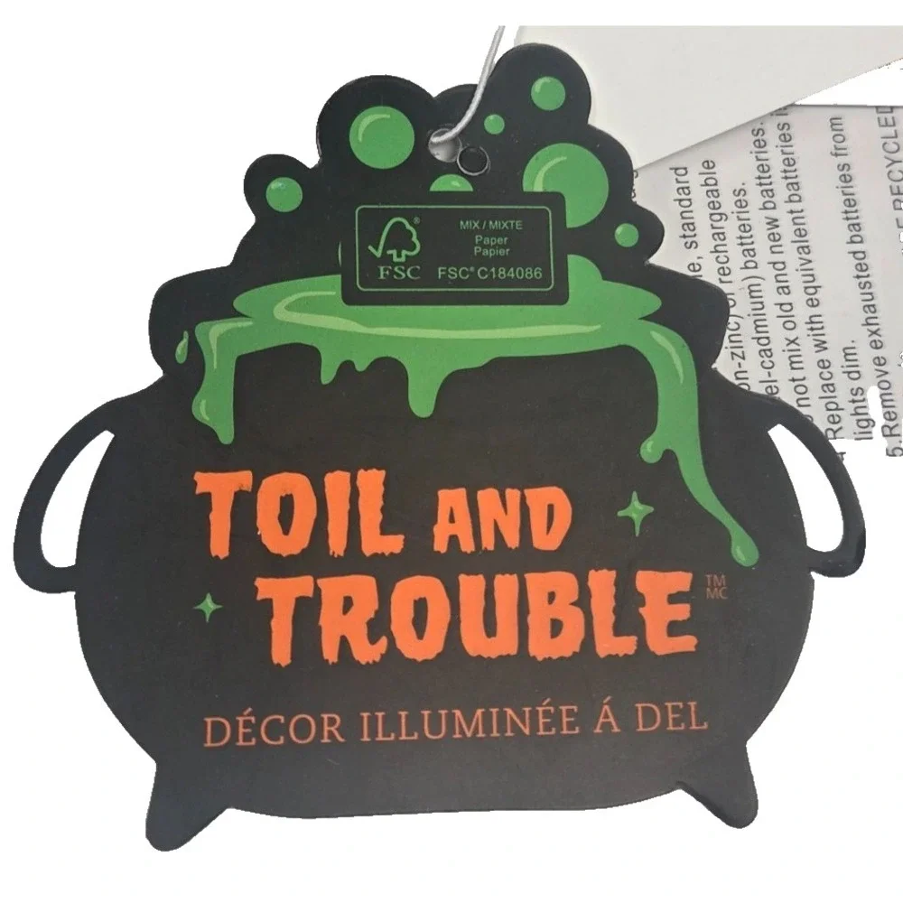 Toil & Trouble LED Lighted Haunted Tree House Ghost Halloween Decor 17 Inch New